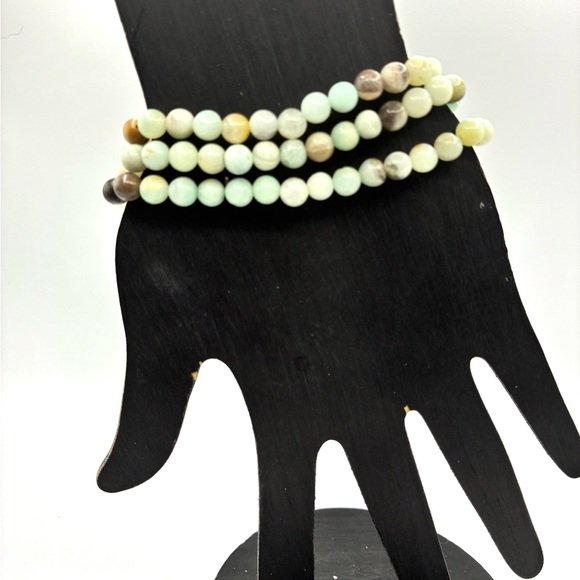 Multi-Color Beaded Bracelet Set - Picture 2 of 3